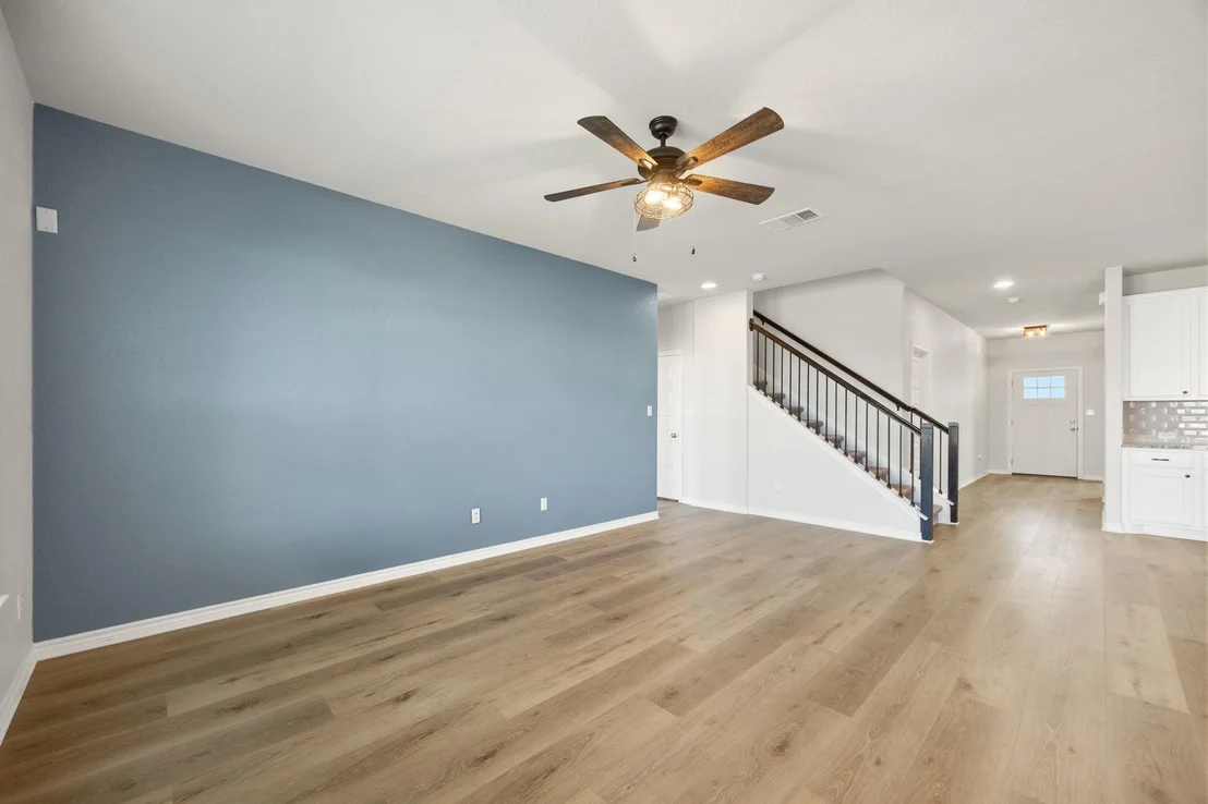 Photo of 5408 Vanner PATH