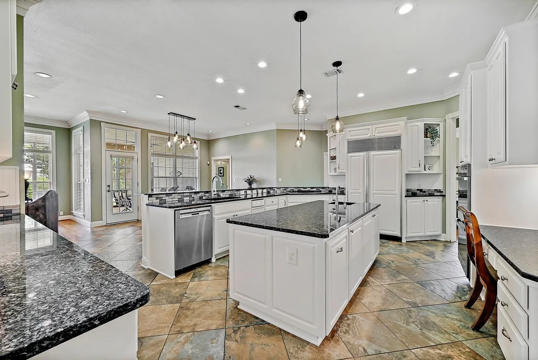 Photo of 948 Upper Elgin River RD