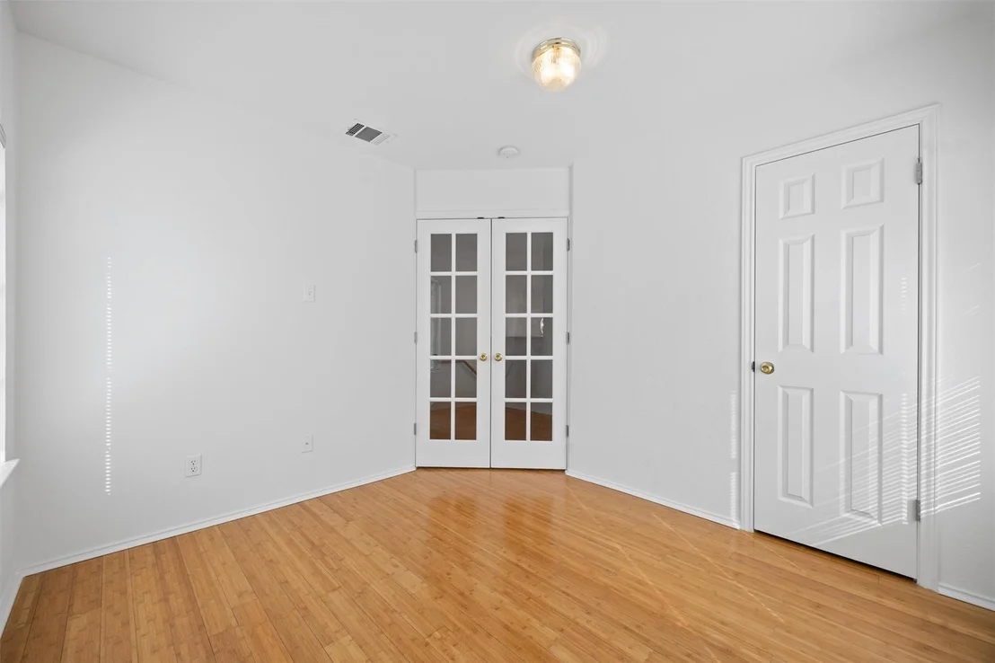 Photo of Unit 12 at 4400 Switch Willo