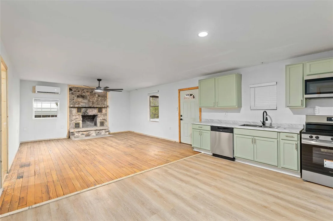 Photo of 6916 Clover Leaf DR