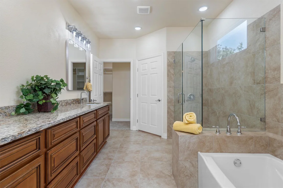 Photo of 300 Pipe Creek LN