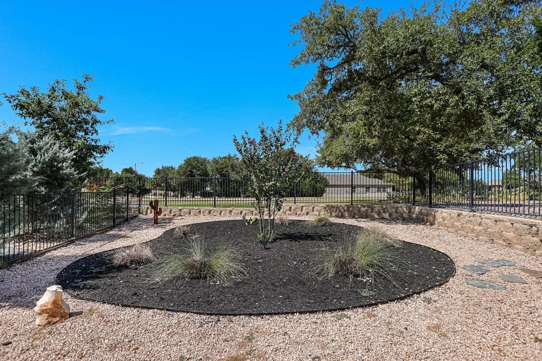 Photo of 200 Comal LN