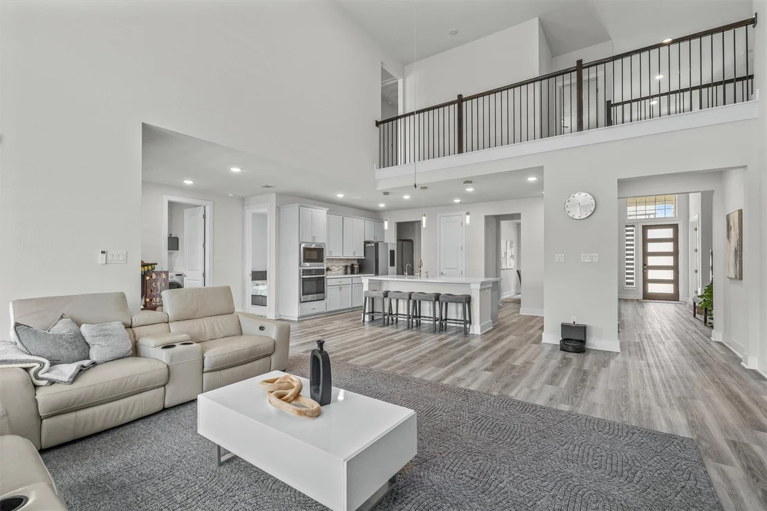 Photo of 5363 Orsini BLFS