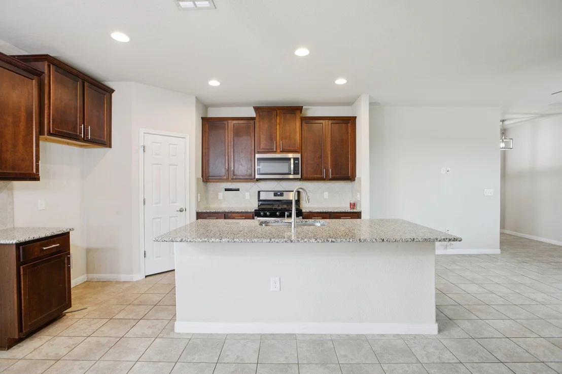 Photo of 176 Mayney LN