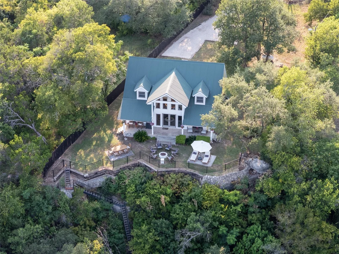 Photo of 11103 Lakeside DR