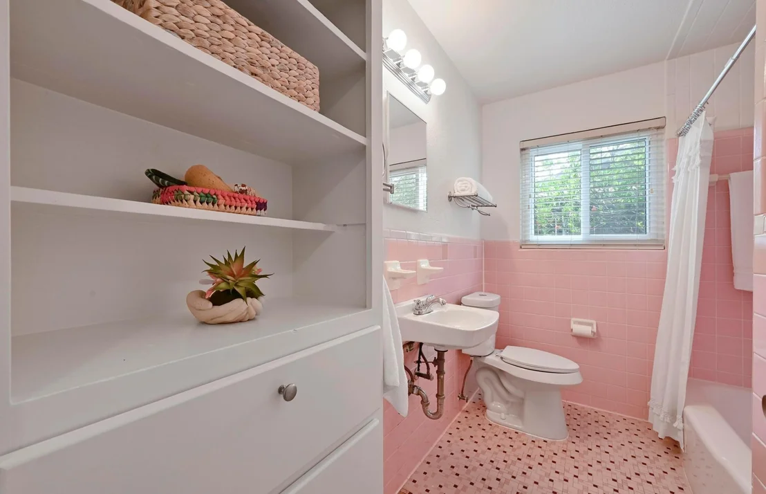 Photo of 1602 Chatham Ave
