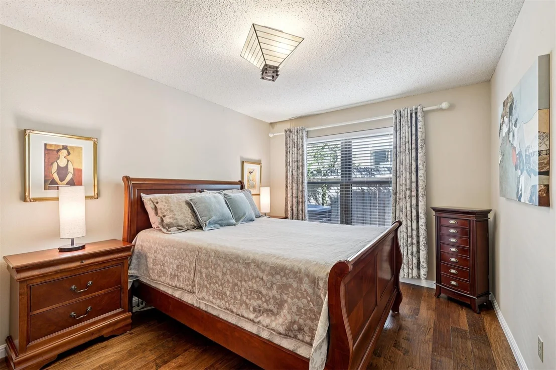 Photo of 5831 Secrest DR