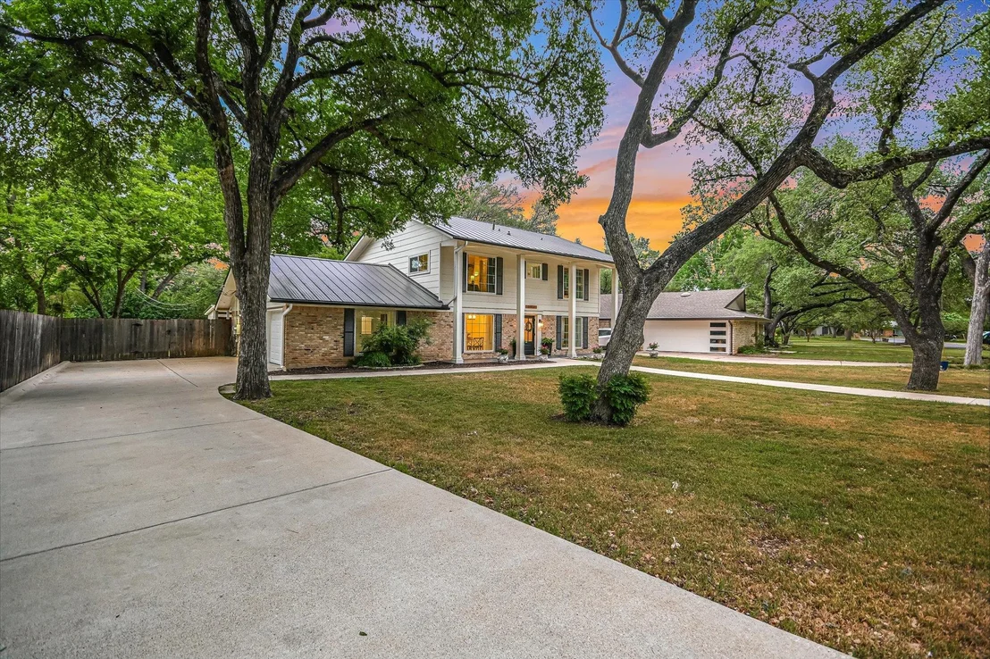 Photo of 11903 Brookwood CIR