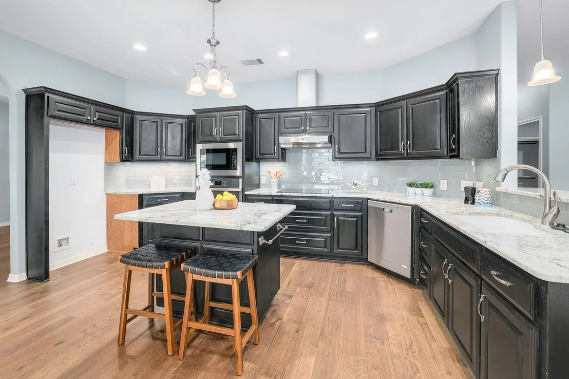 Photo of 101 Lakeview LN