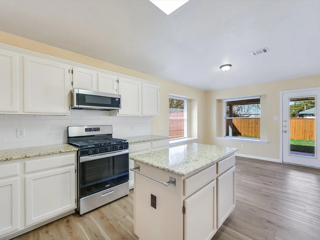 Photo of 2609 Johnathan WAY