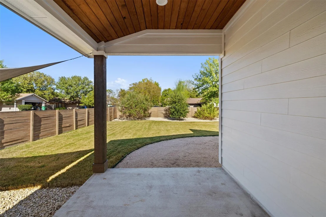 Photo of 704 Poe CIR