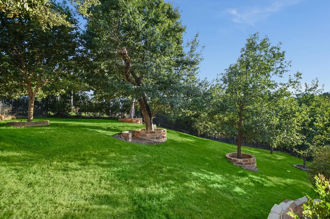 Photo of 3705 Juniper Rim RD