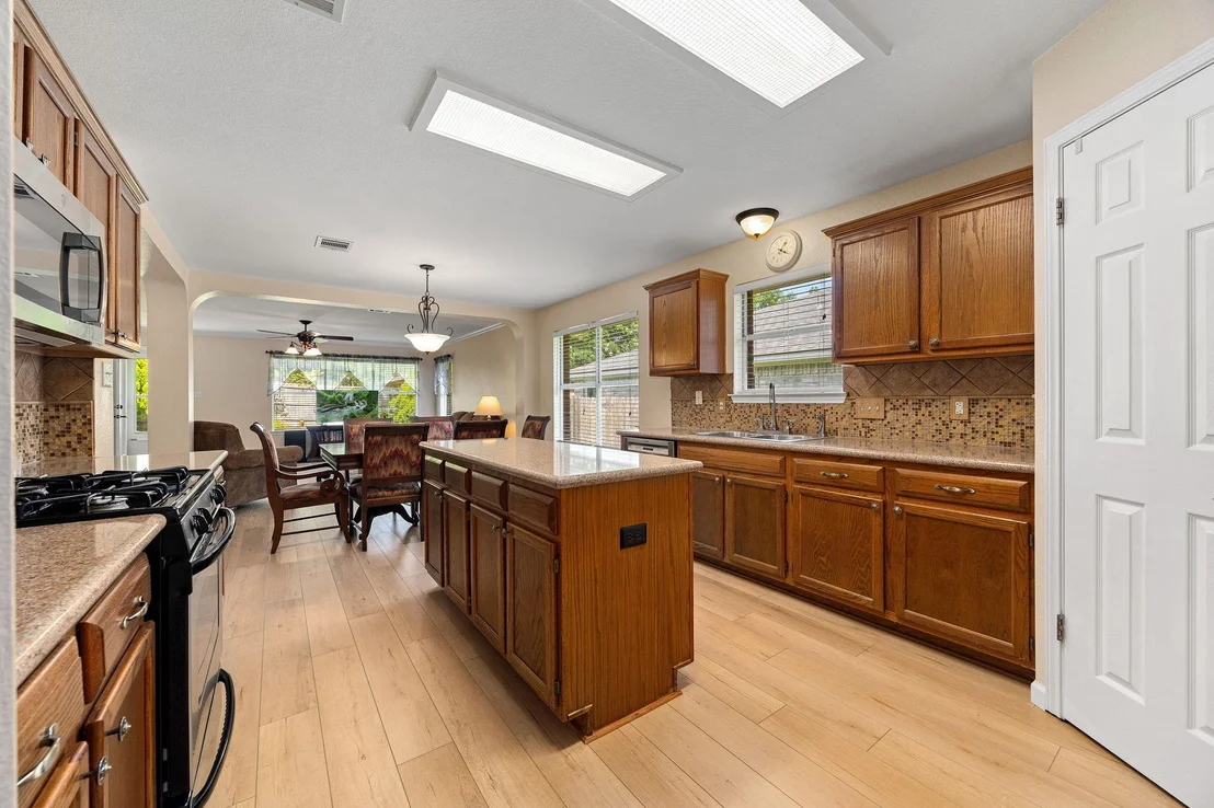 Photo of 1210 Rice Ave