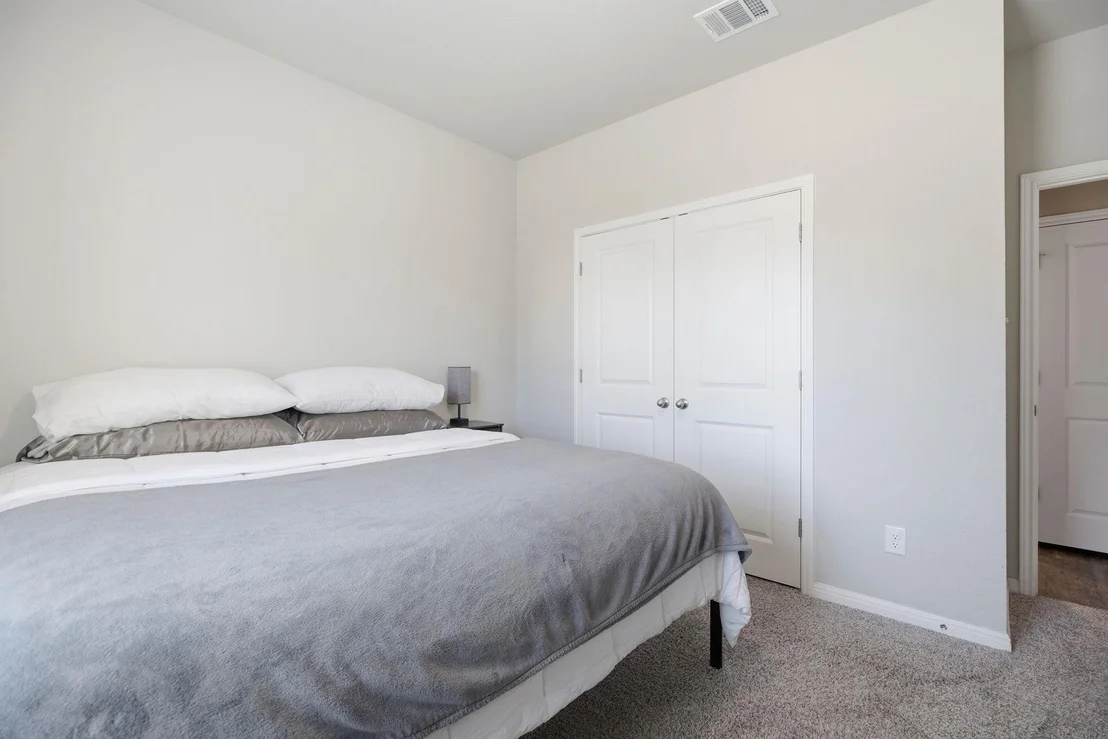 Photo of 6700 Folsom Ave