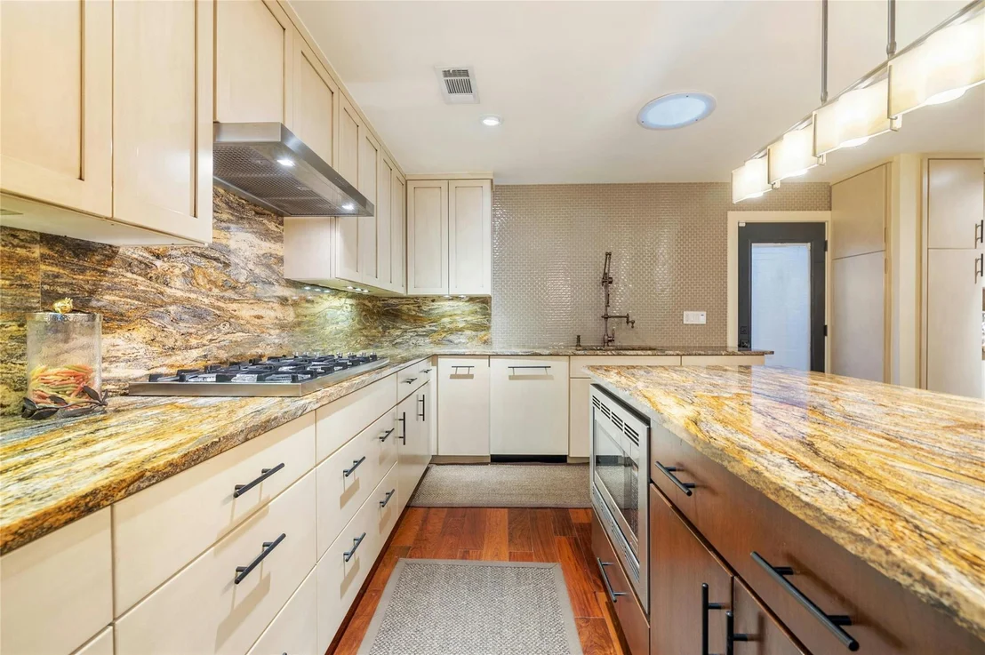 Photo of 6108 Highlandale DR