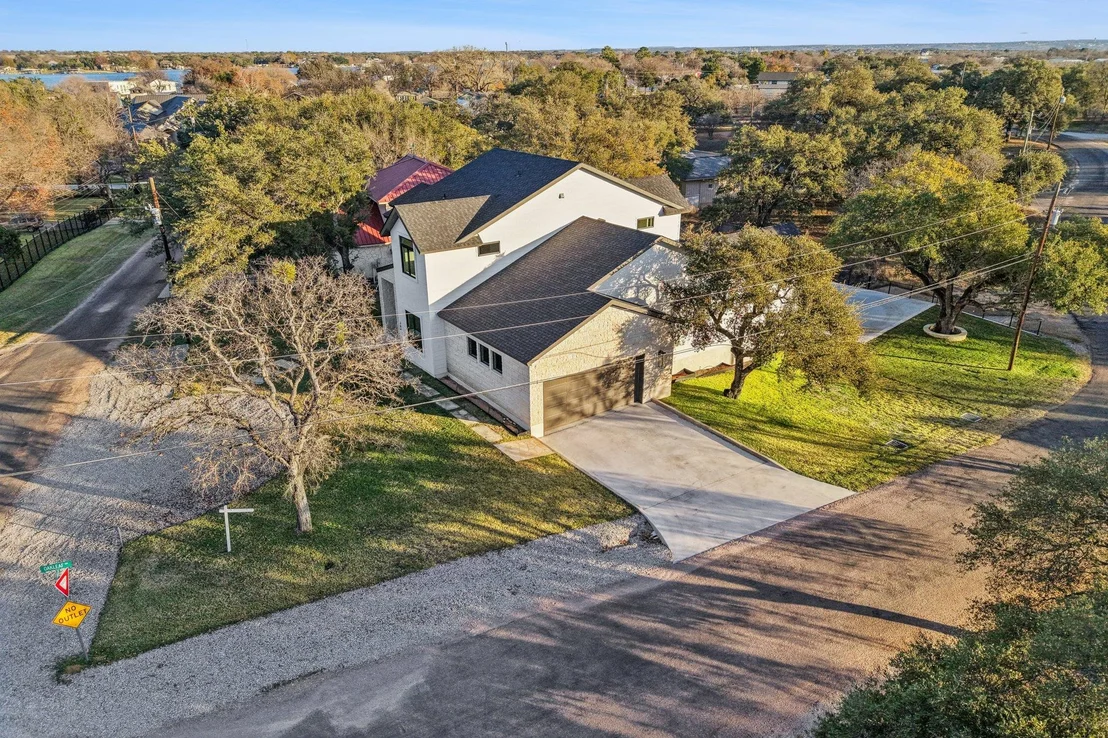 Photo of 300 Deer DR