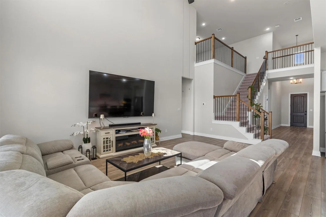 Photo of 1304 Snowdrop DR