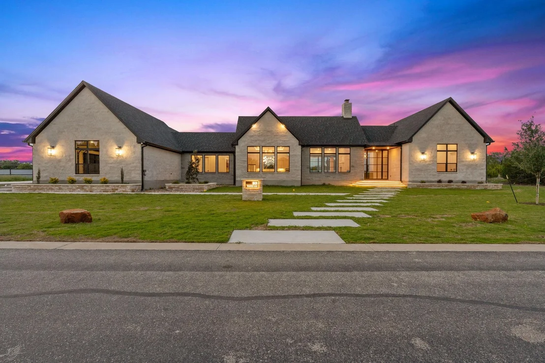Photo of 501 Rawhide LN
