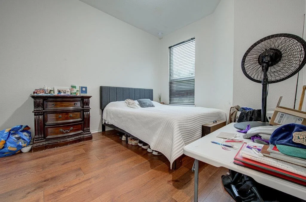 Photo of 900 Solitude DR