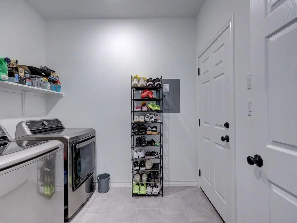 Photo of 1004 Sandra Ann WAY