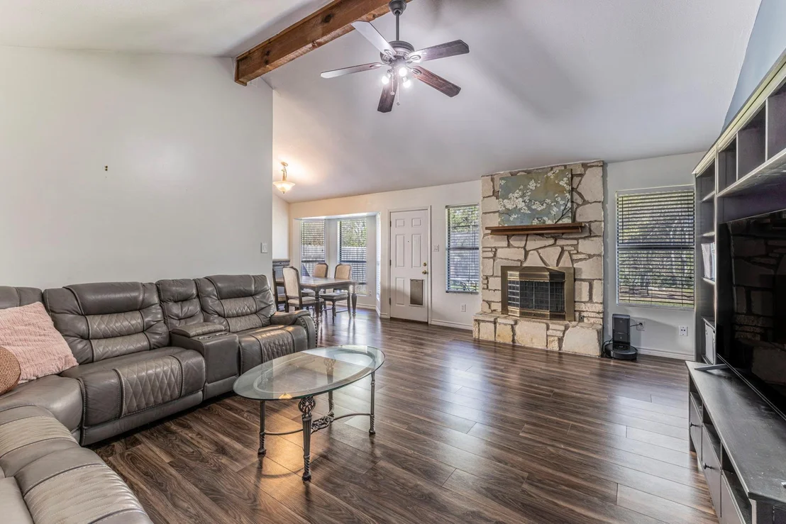 Photo of 2402 Susan LN