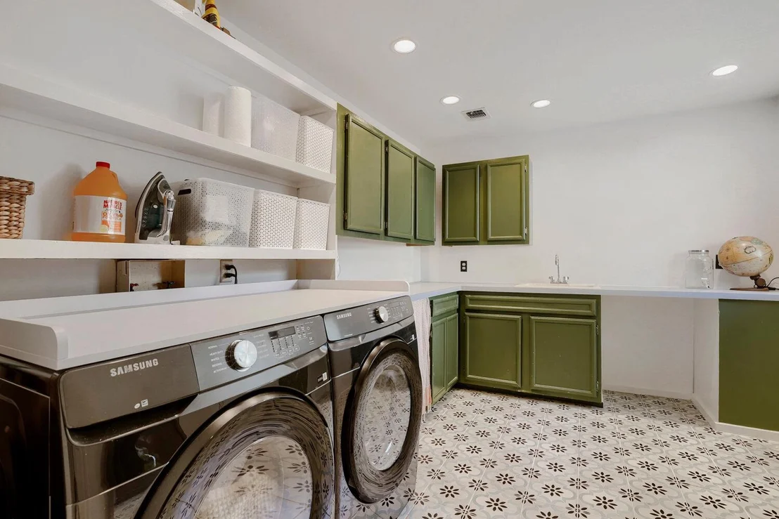Photo of 1701 Alameda DR