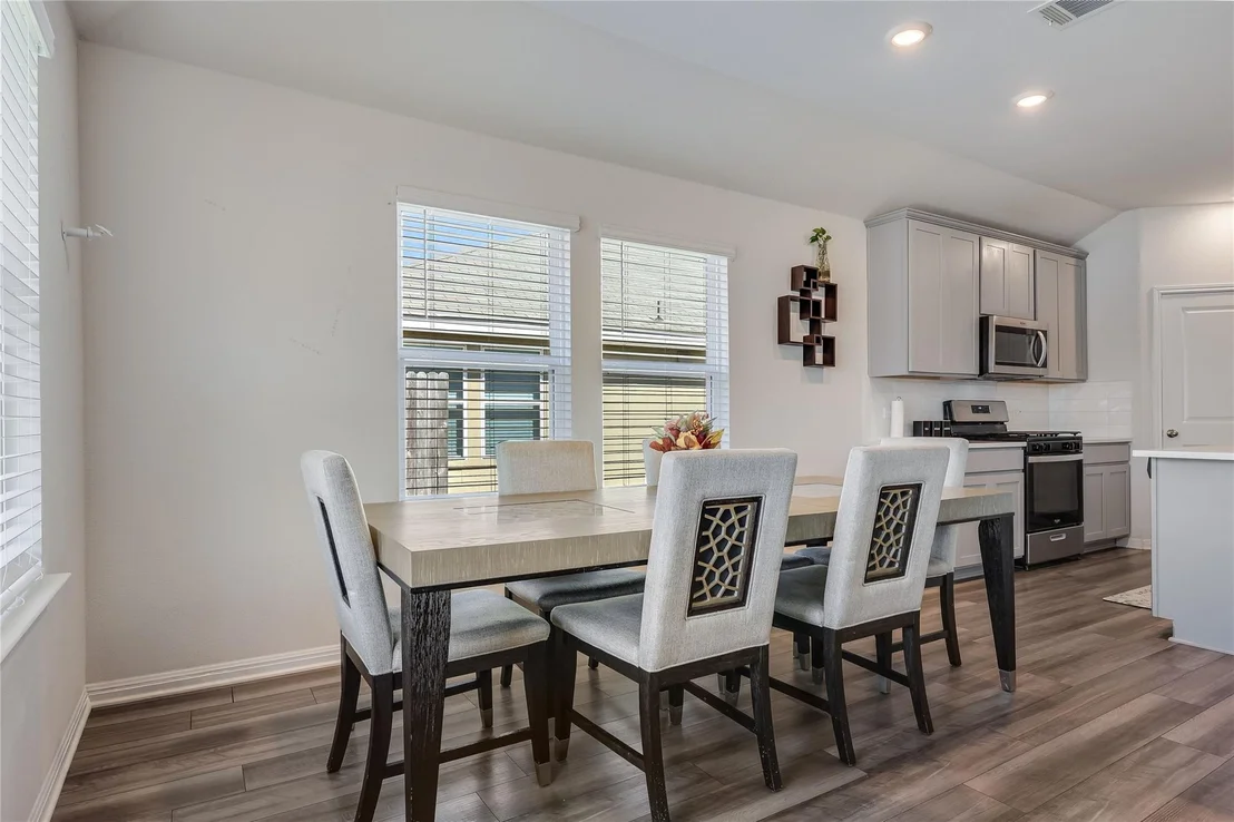 Photo of 406 Grasslands TRL