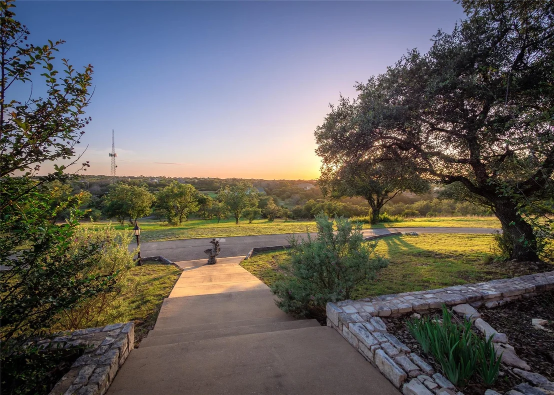 Photo of 360 Sunset RDG