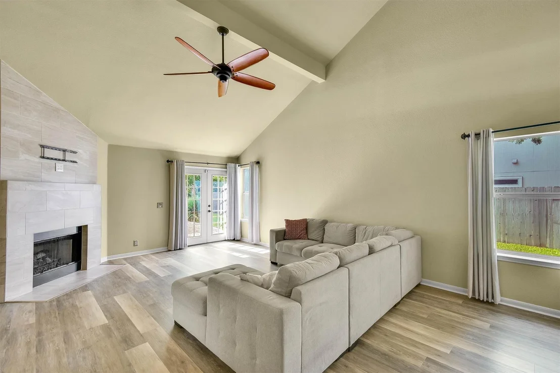 Photo of 2008 QUAIL VALLEY DR
