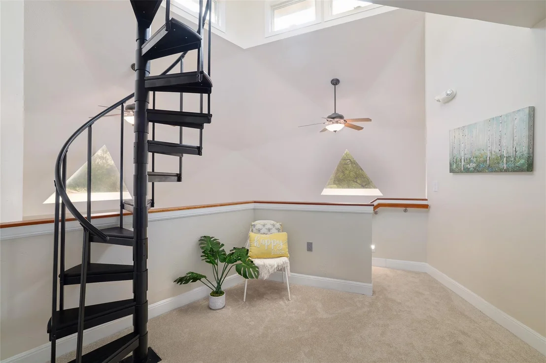 Photo of 16 Tall Oaks TRL