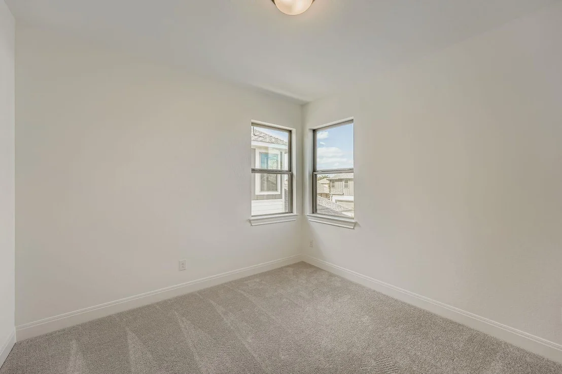 Photo of 376 Orleanian DR
