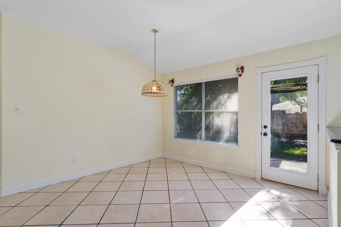 Photo of 1007 Leah LN