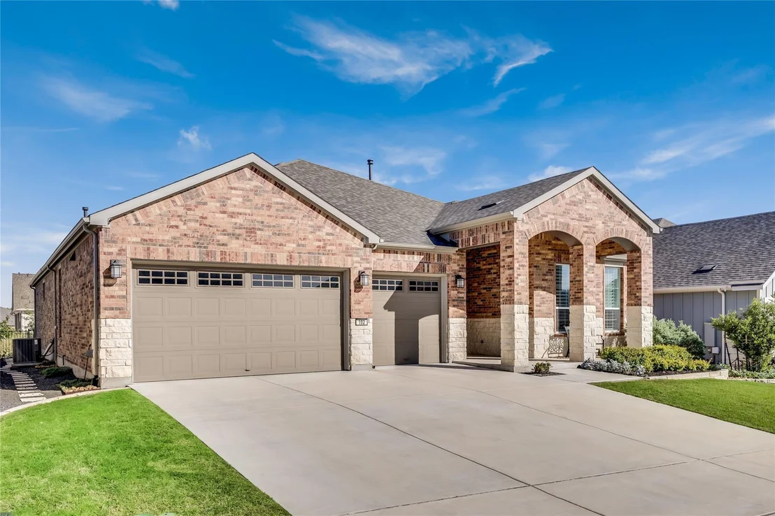 Photo of 102 Pointer LN