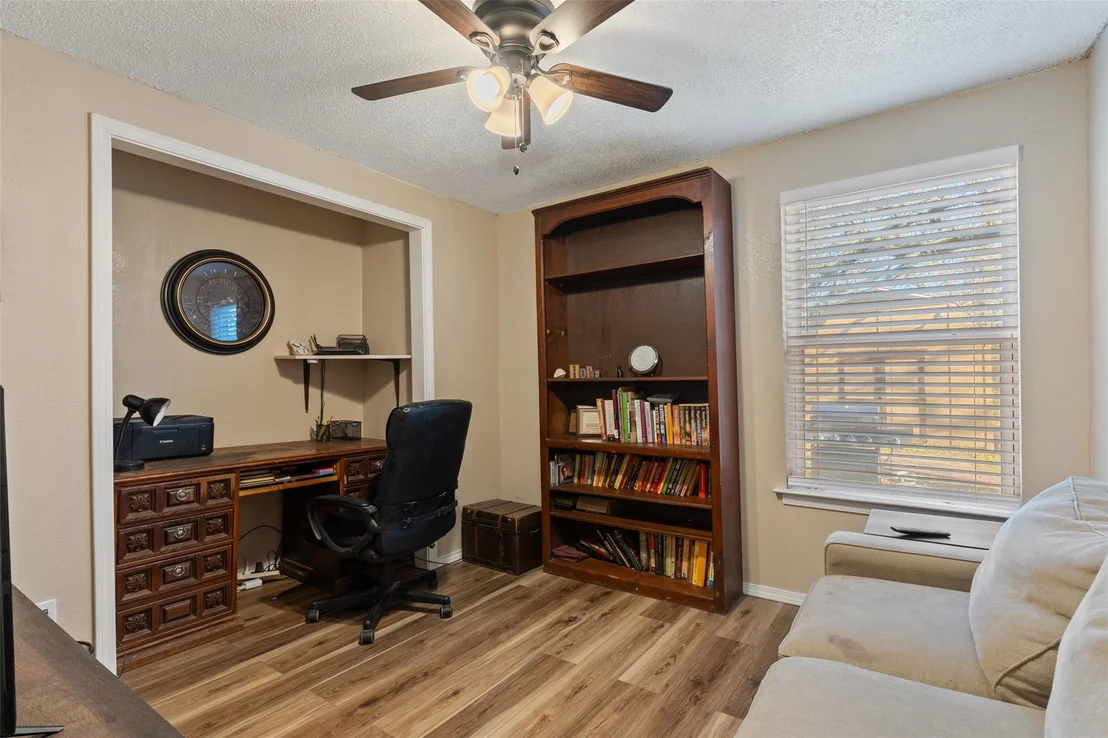 Photo of 184 Farris LN