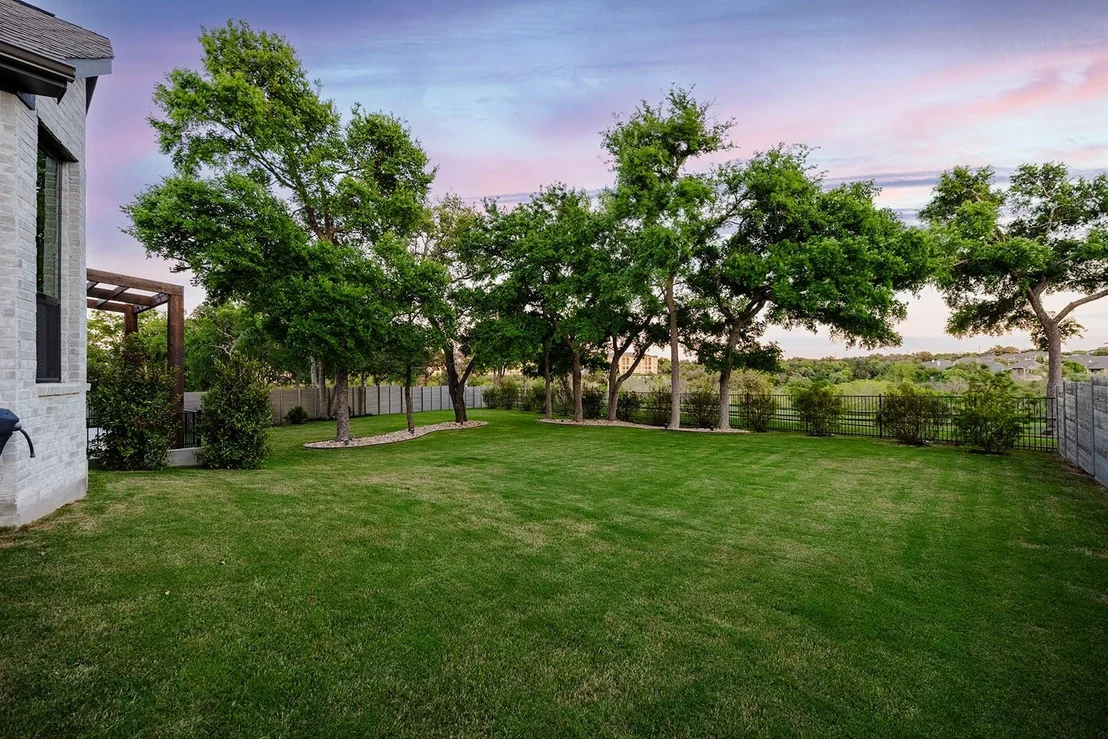 Photo of 645 Wolf Ridge RD
