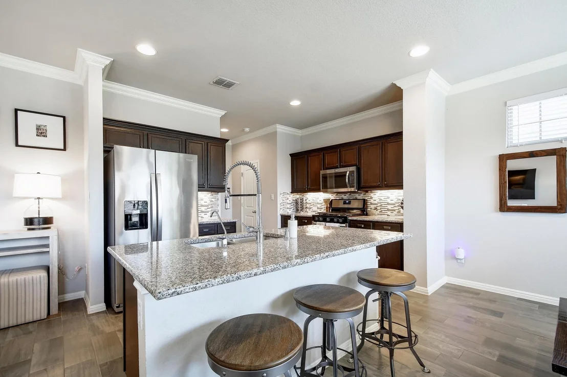Photo of 713 Nautical LOOP