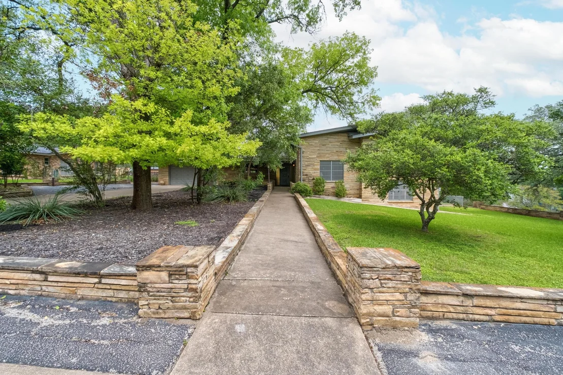 Photo of 2805 Hatley DR