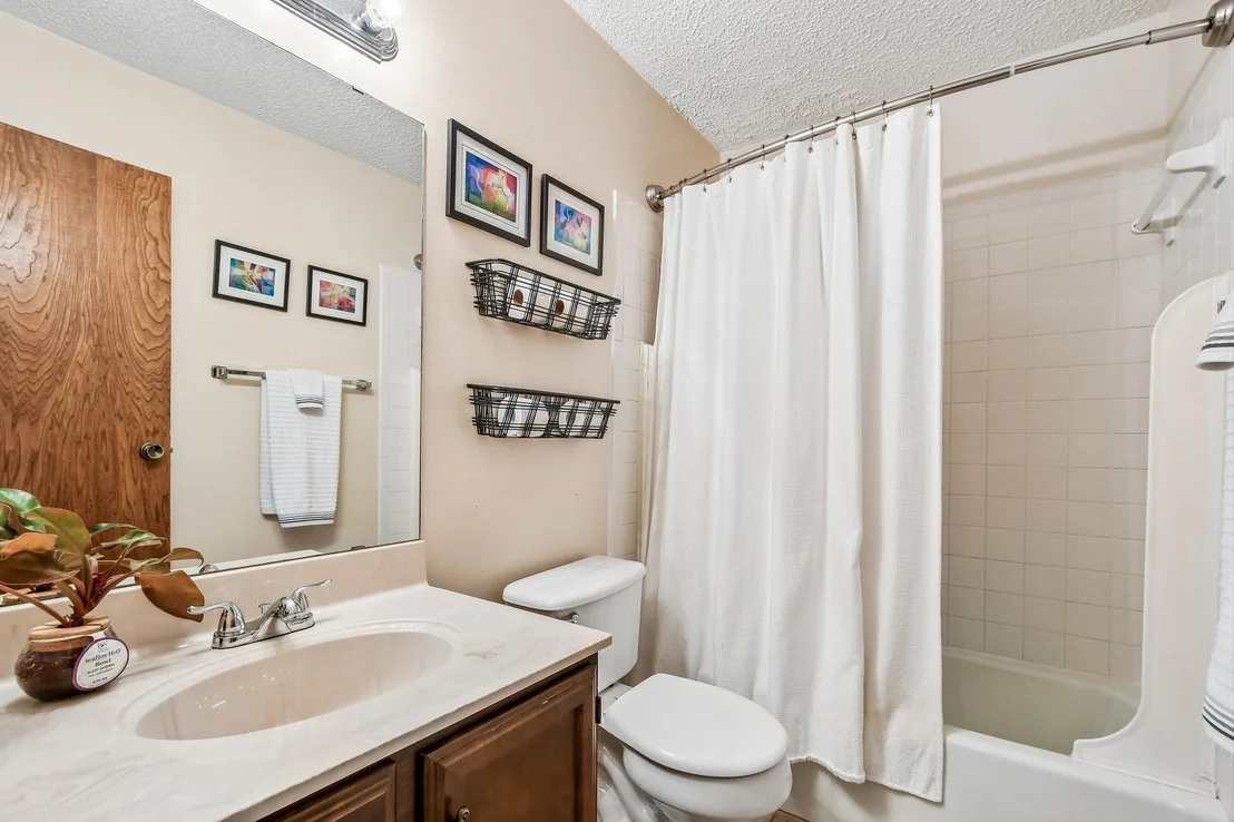 Photo of 3108 American DR