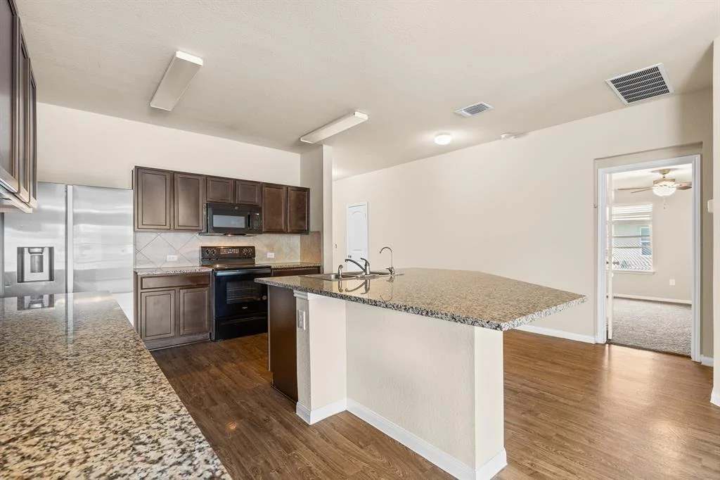 Photo of 11929 Riparian RD