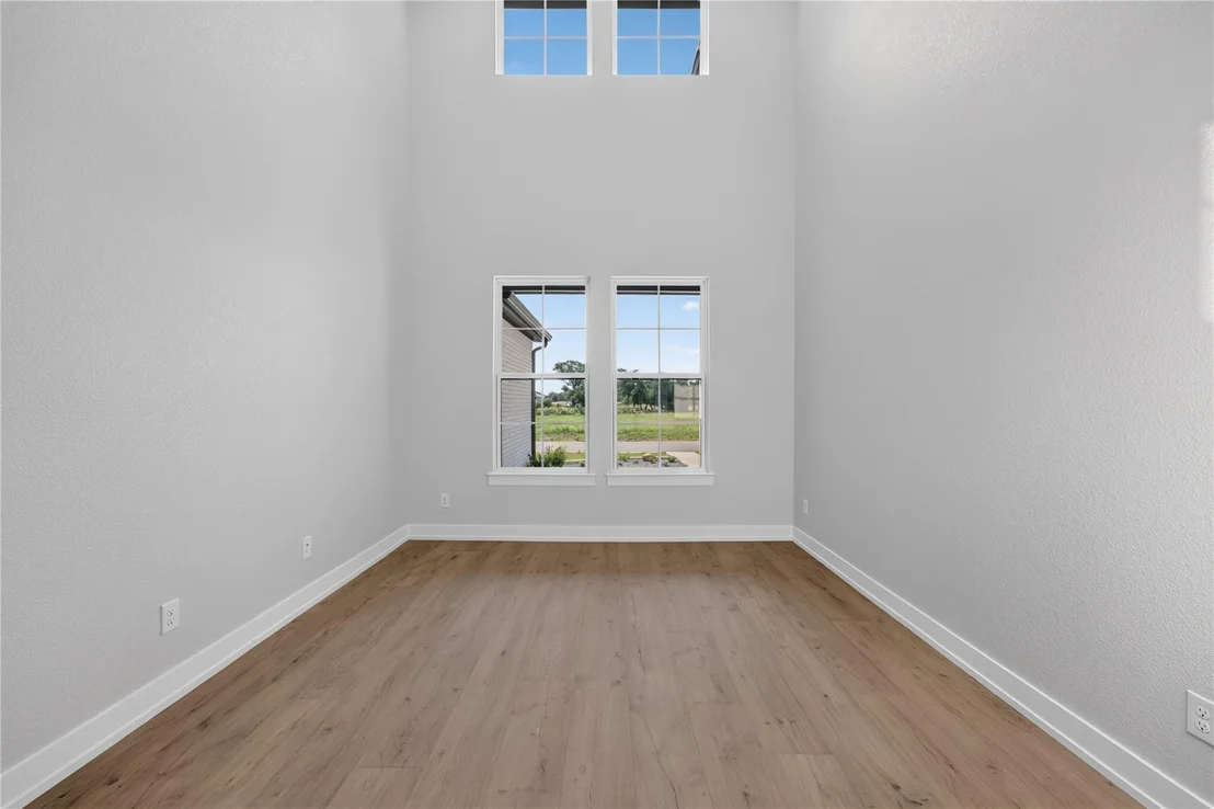 Photo of 101 Lakeview CT