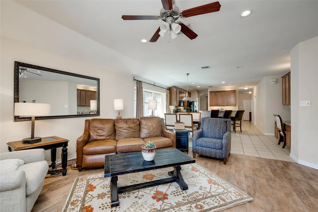 Photo of 1323 Talley LOOP
