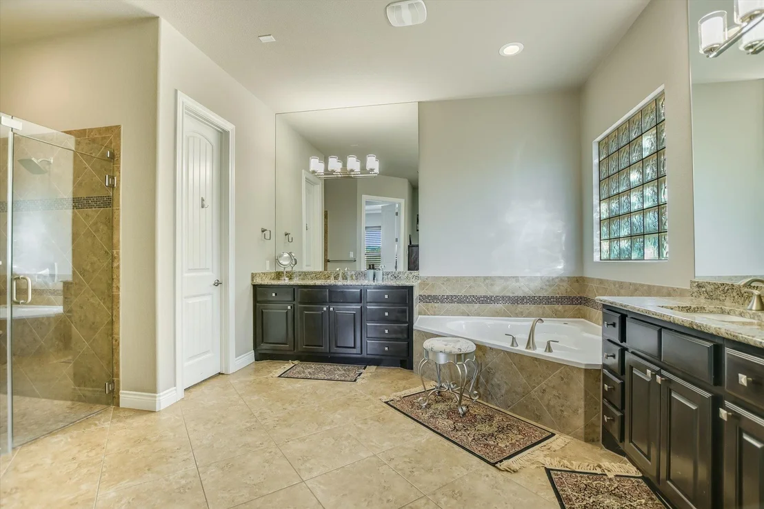 Photo of 3705 Juniper Rim RD