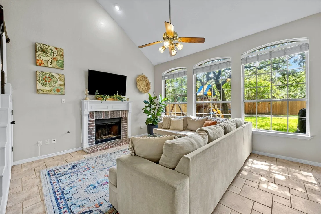 Photo of 1214 Cardinal LN