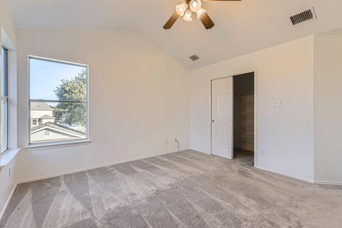 Photo of 4638 Mather