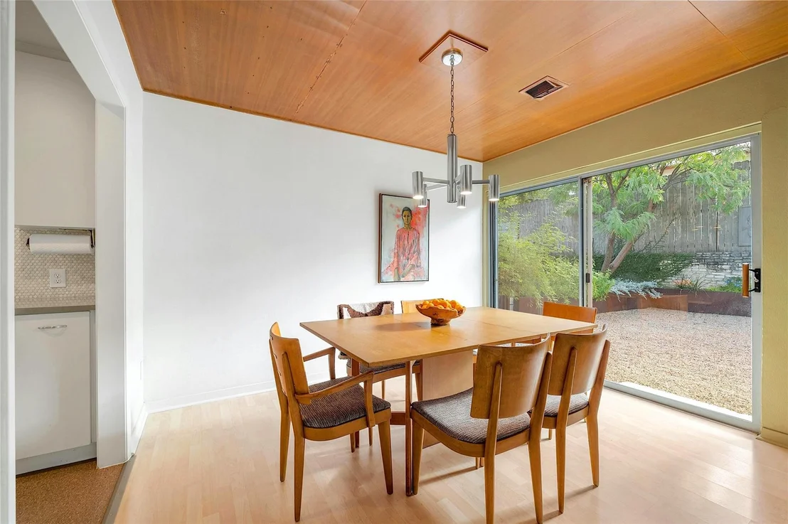 Photo of 1813 Vance CIR