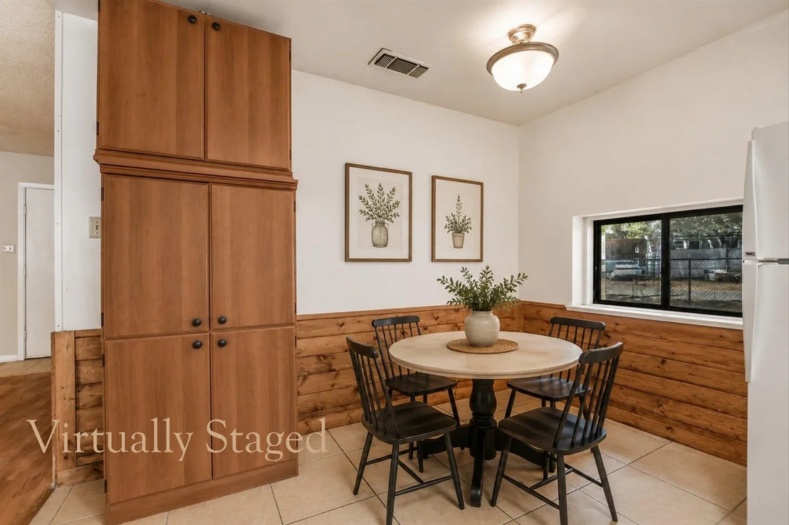 Photo of 2808 Kings Circle DR