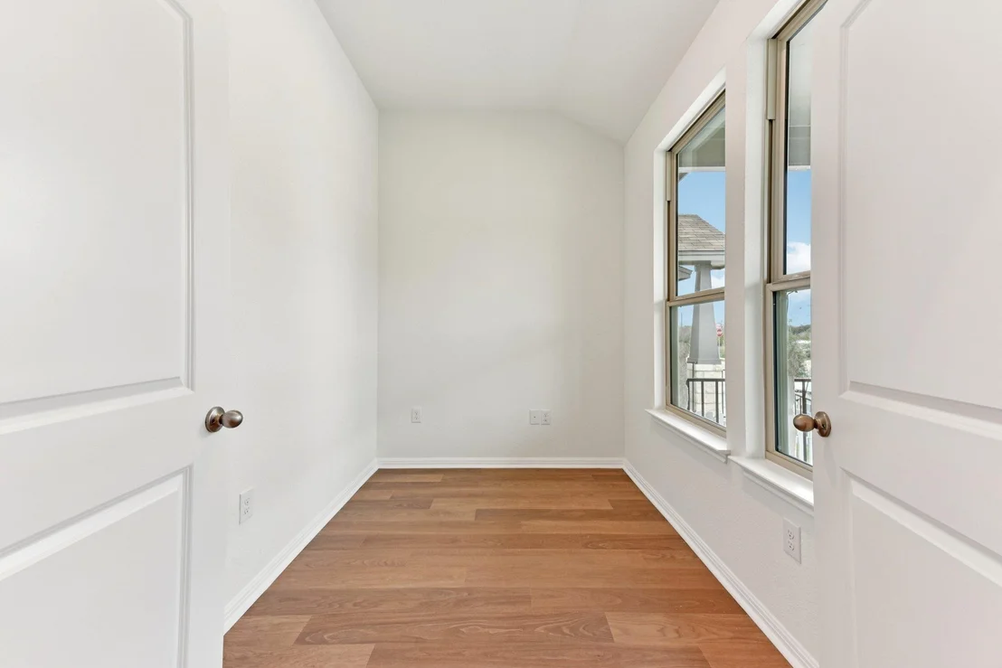 Photo of 124 Tenny LN