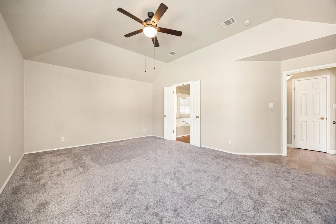 Photo of 707 Thrush DR