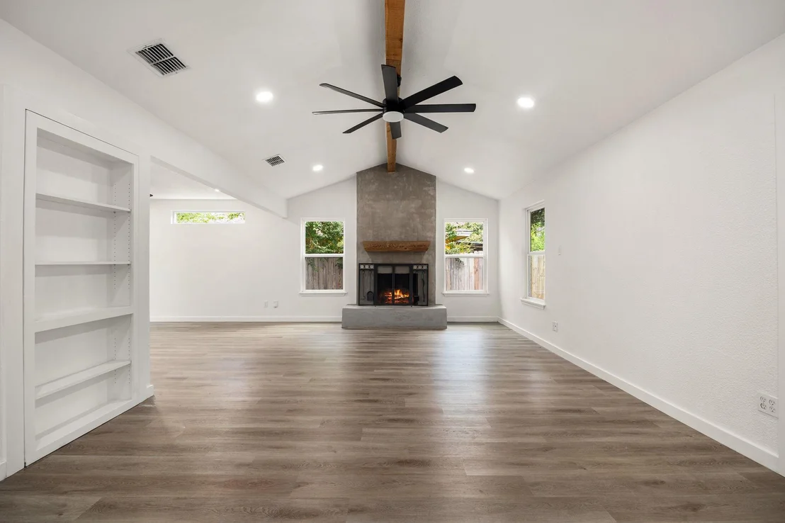 Photo of 1501 Sagebrush DR