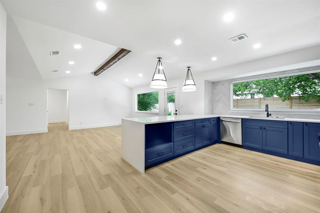 Photo of 3001 Cedarlawn CIR